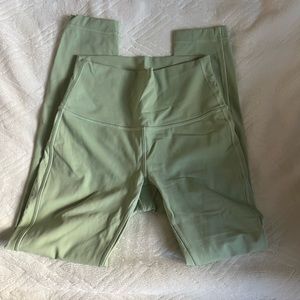 Lululemon Wunder Under High rise tight